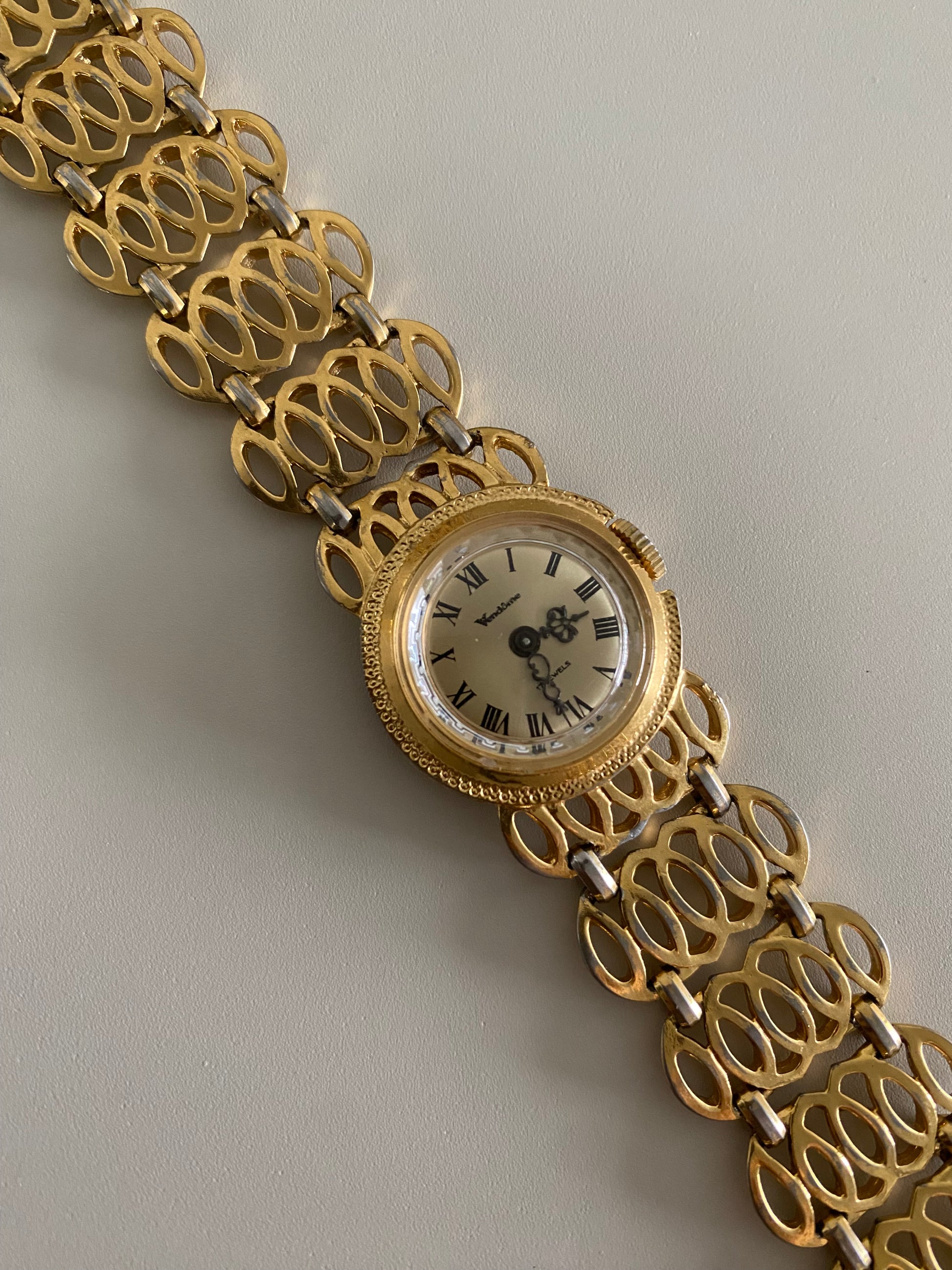 1970s Vintage Filigree Art Deco Vendôme Mechanical Watch